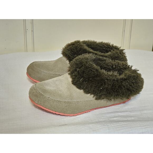 Sorel Go Coffee Run Slippers Womens Size 5 Suede Faux Fur Fuzzy Comfort - Picture 1 of 12